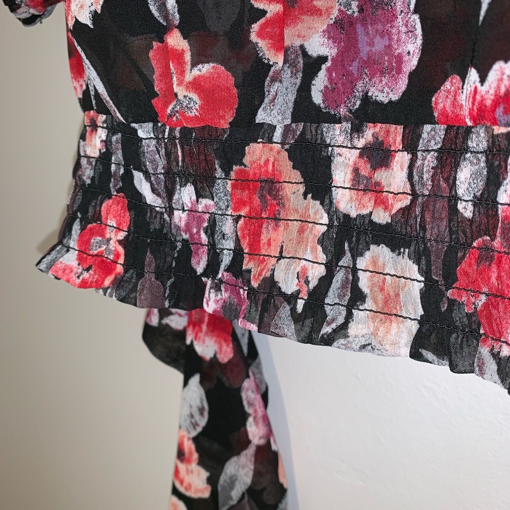 Loft Floral Blouse - Picture 5 of 5